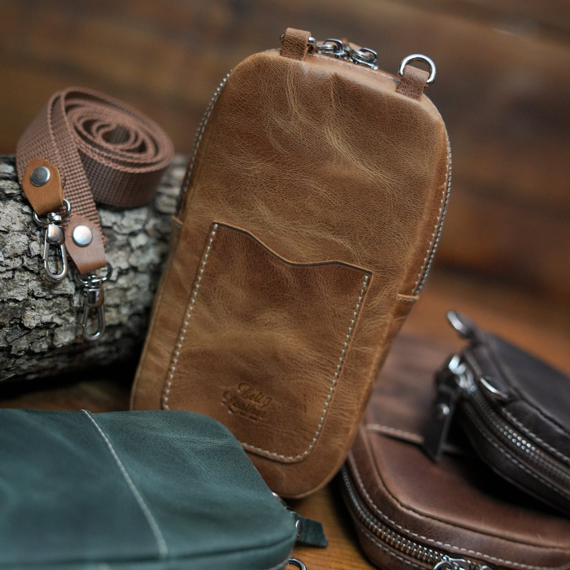 Minimalist deri telefon kılıfı çanta